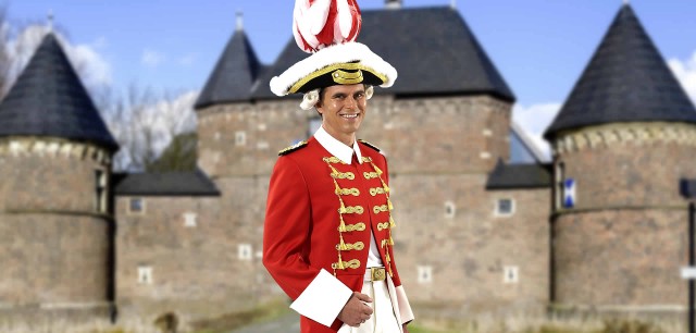 gardeuniform-1-640x306, Historische Uniform